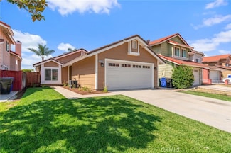 16995 Walnut Ct, Fontana, CA 92336