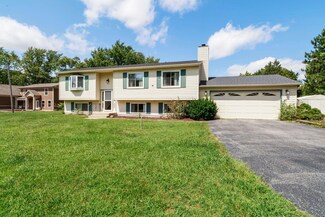 1454 Ransom Rd, Valparaiso, IN 46385