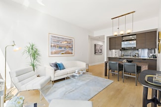 10 Regent St Unit 817, Jersey City, NJ 07302