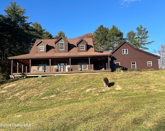 20 Stanton Rd, Coeymans Hollow, NY 12046