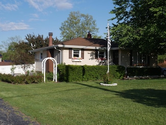 2735 Hart St, Dyer, IN 46311