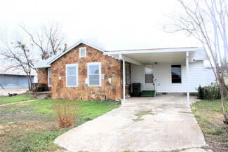 708 E Church St, San Saba, TX 76877