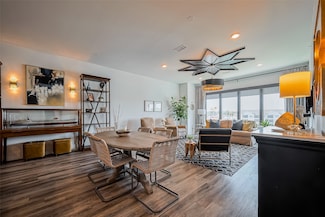 199 Waterpoint Ct Unit 302, Montgomery, TX 77356