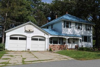 40 Chellis St, White River Junction, VT 05001