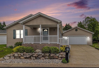 5280 Beardsley Ct, Kalamazoo, MI 49004