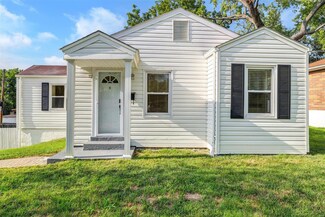 2311 Gardner Dr, Saint Louis, MO 63136