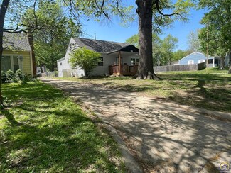1901 SW Randolph Ave, Topeka, KS 66604