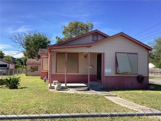 2801 Niagara St, Corpus Christi, TX 78405