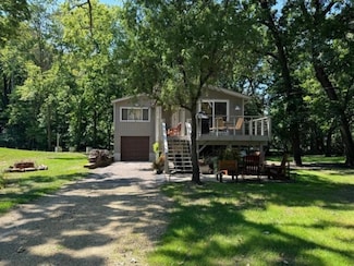 27921 Greens Point Rd, Red Wing, MN 55066