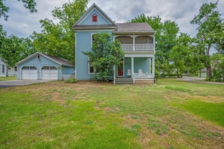 322 E Main St, Pilot Point, TX 76258