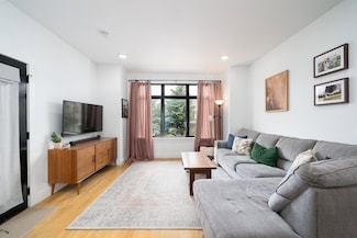 109 Poplar St Unit 1, Jersey City, NJ 07307