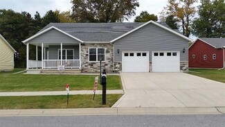 253 Lake Park Rd, Chesterton, IN 46304