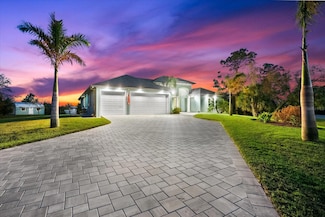 15576 Aldama Cir, Port Charlotte, FL 33981