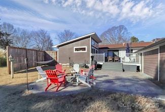 9808 Washam Potts Rd, Cornelius, NC 28031