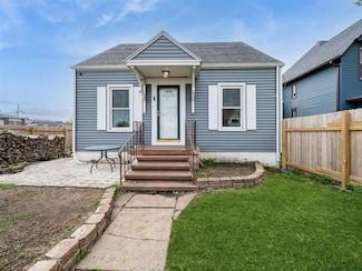 901 A Ave NW, Cedar Rapids, IA 52405
