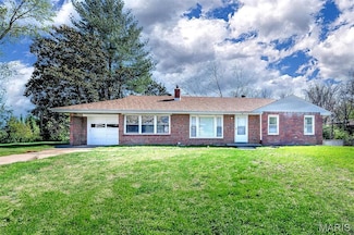 79 S Floridale Dr, Saint Louis, MO 63135