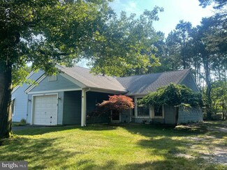 2094 Llewellyn Pkwy, Forked River, NJ 08731