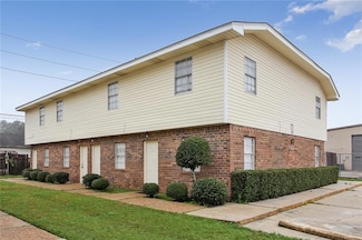 8895 Richmond Dr, La Place, LA 70068