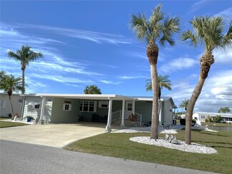 107 King Arthur Dr, Nokomis, FL 34275