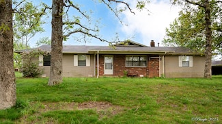 4618 State Route N, Pomona, MO 65789