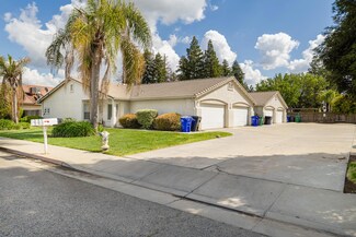 1939 W Roby Ave, Porterville, CA 93257