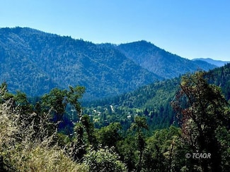 741 Brannan Mount, Willow Creek, CA 95573