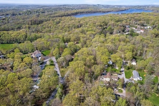 60 Glenmere Homesites Rd, Florida, NY 10921
