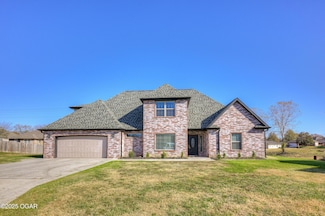 2420 E Natalie Ct, Joplin, MO 64801