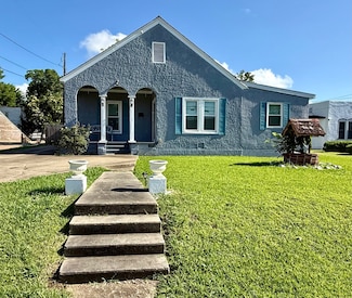 102 E Jefferson St, Demopolis, AL 36732