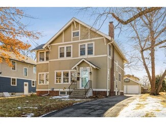 4106 Cottage Grove Ave, Des Moines, IA 50311