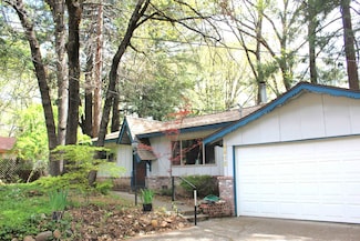 4412 Gleaves Ave, Dunsmuir, CA 96025