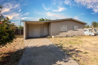2108 E Sussex Way, Fresno, CA 93726