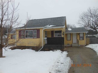 619 NW 1st Ave, Galva, IL 61434