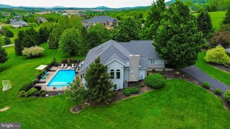 241 Mount Pleasant Dr, Boalsburg, PA 16827