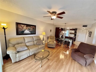 1201 Hillcrest Ct Unit 307, Hollywood, FL 33021