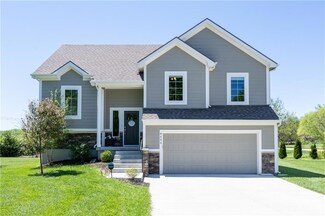 8680 Hilltop Rd, De Soto, KS 66018