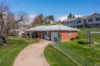 708 Washington St, Bentleyville, PA 15314