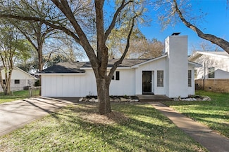 1004 Rhames Ave, Brenham, TX 77833