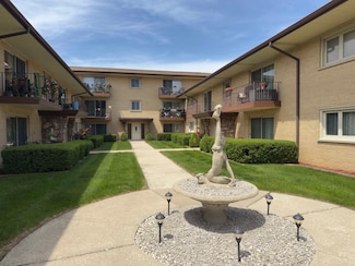 6136 S Kensington Ave Unit E, Countryside, IL 60525