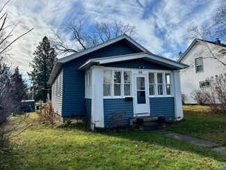 404 Carlton Ave W, Cloquet, MN 55720