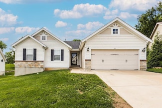 614 Palisades View Dr, Eureka, MO 63025