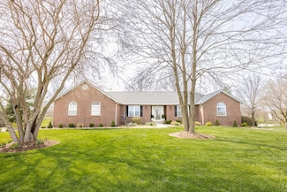 5213 Live Oak Dr, Smithton, IL 62285
