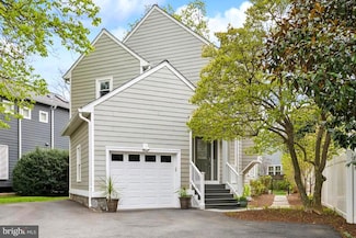 1737 Chain Bridge Rd, McLean, VA 22102