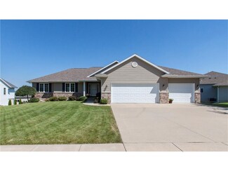 419 Sunset Dr, Fairfax, IA 52228