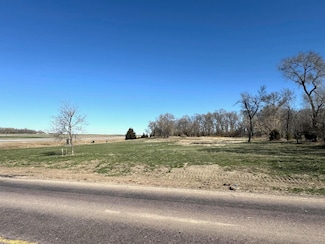 110 E 54th St, Mitchell, SD 57301
