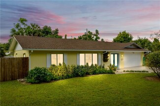 106 S Lakewood Cir, Maitland, FL 32751