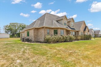 121 Private Road 8101, Buna, TX 77612