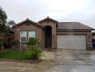 843 Orchard Hills Dr, Madera, CA 93637