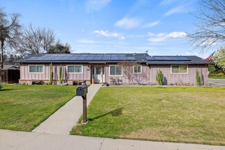 834 W Dorothea Ave, Visalia, CA 93277