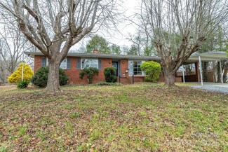 48 Sheehan Rd, Fletcher, NC 28732